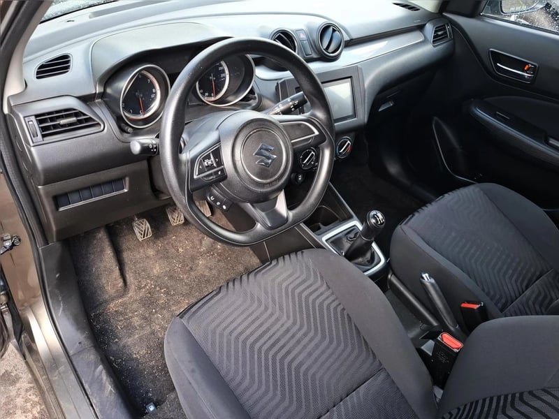 Suzuki SWIFT 1.2 2021 - Imagen 15 de 20