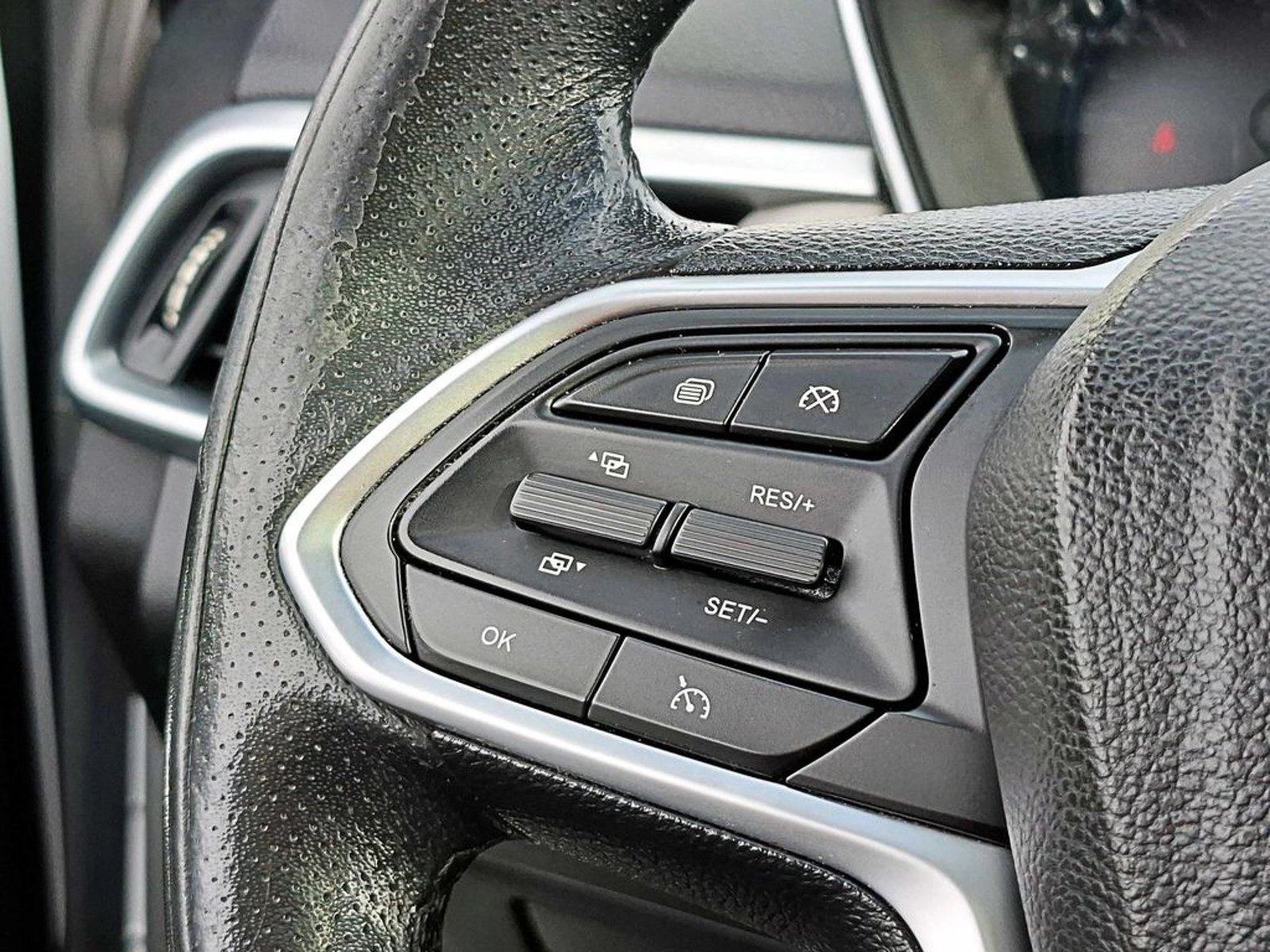 CHEVROLET CAPTIVA PREMIER 1.5 AUT 2023 - Imagen 14 de 19