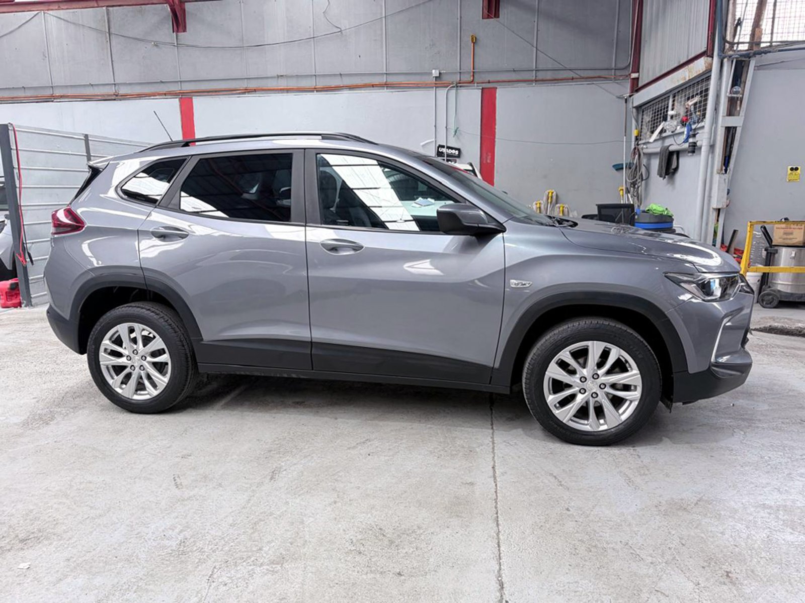 Chevrolet TRACKER 1.2 LTZ MT 2023 - Foto 4 de 11