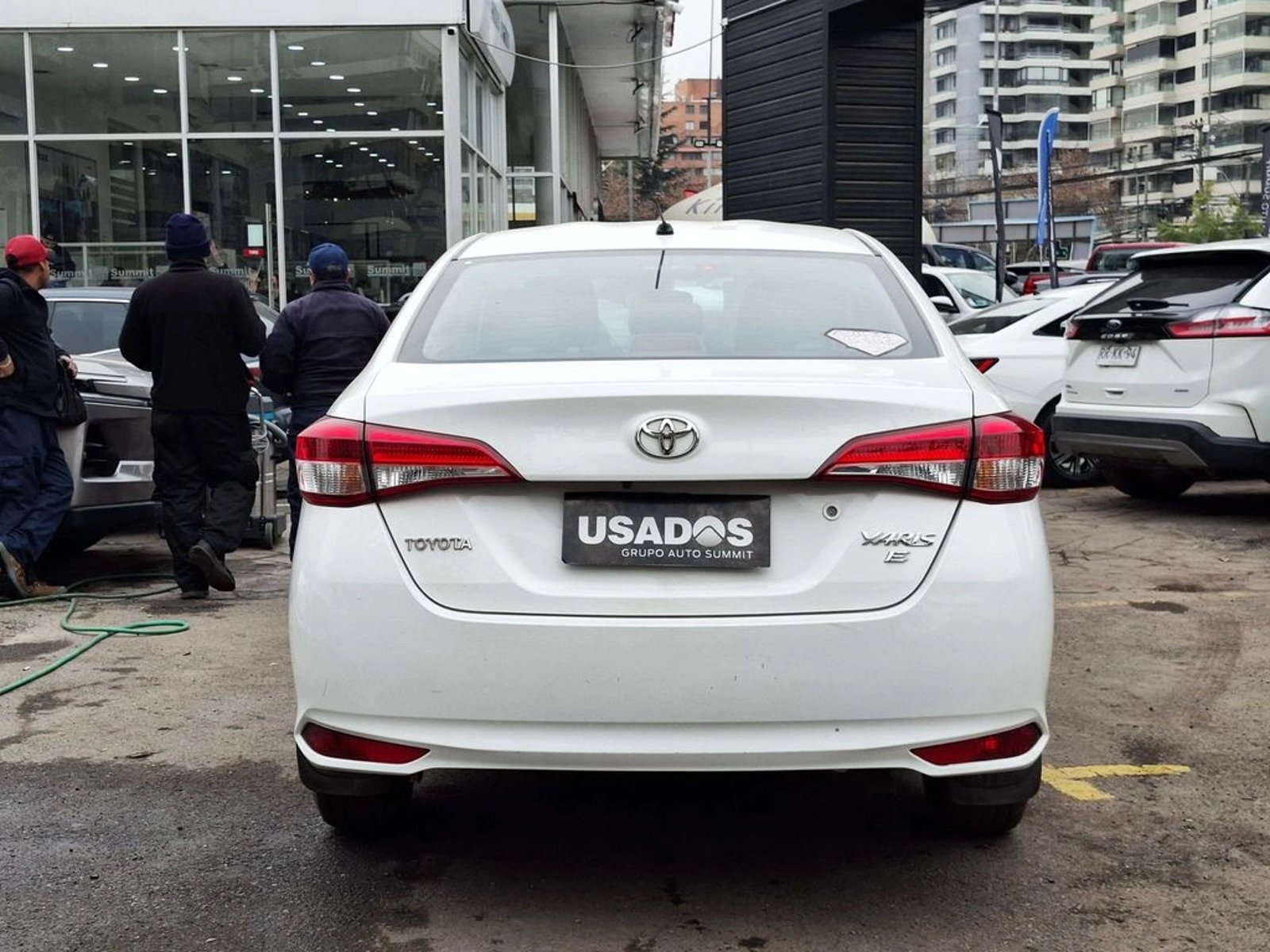Toyota YARIS SEDAN 1.5 2022 - Imagen 9 de 20
