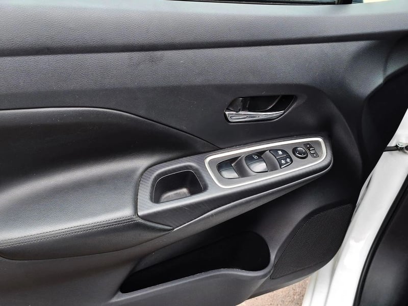 Nissan VERSA 1.6 EXCLUSIVE CVT 2022 - Imagen 11 de 20