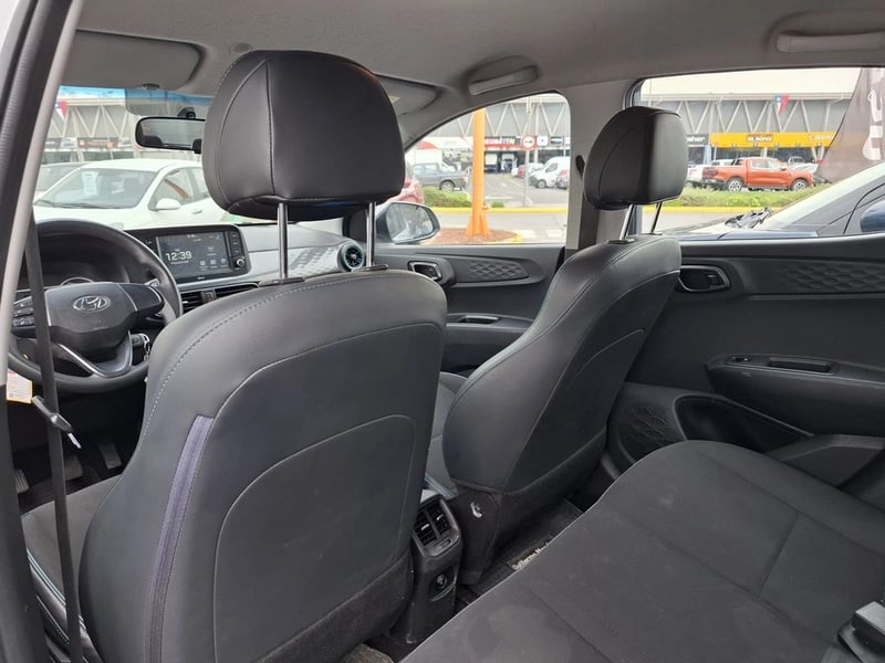 Hyundai GRAND I10 PLUS MT 1.2 2023 - Imagen 11 de 17
