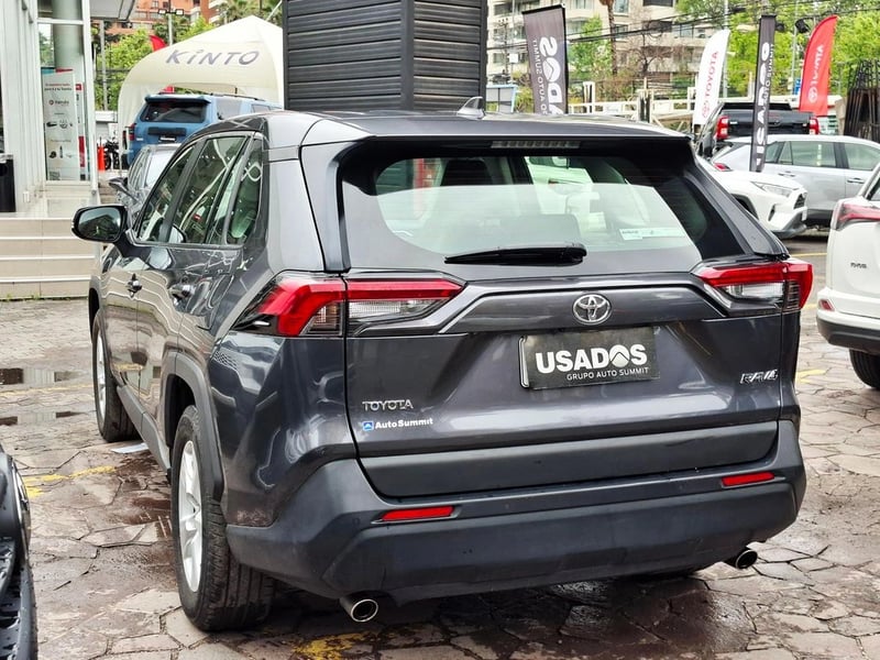 Toyota RAV4 2.0 LE AUT 2021 - Imagen 10 de 20
