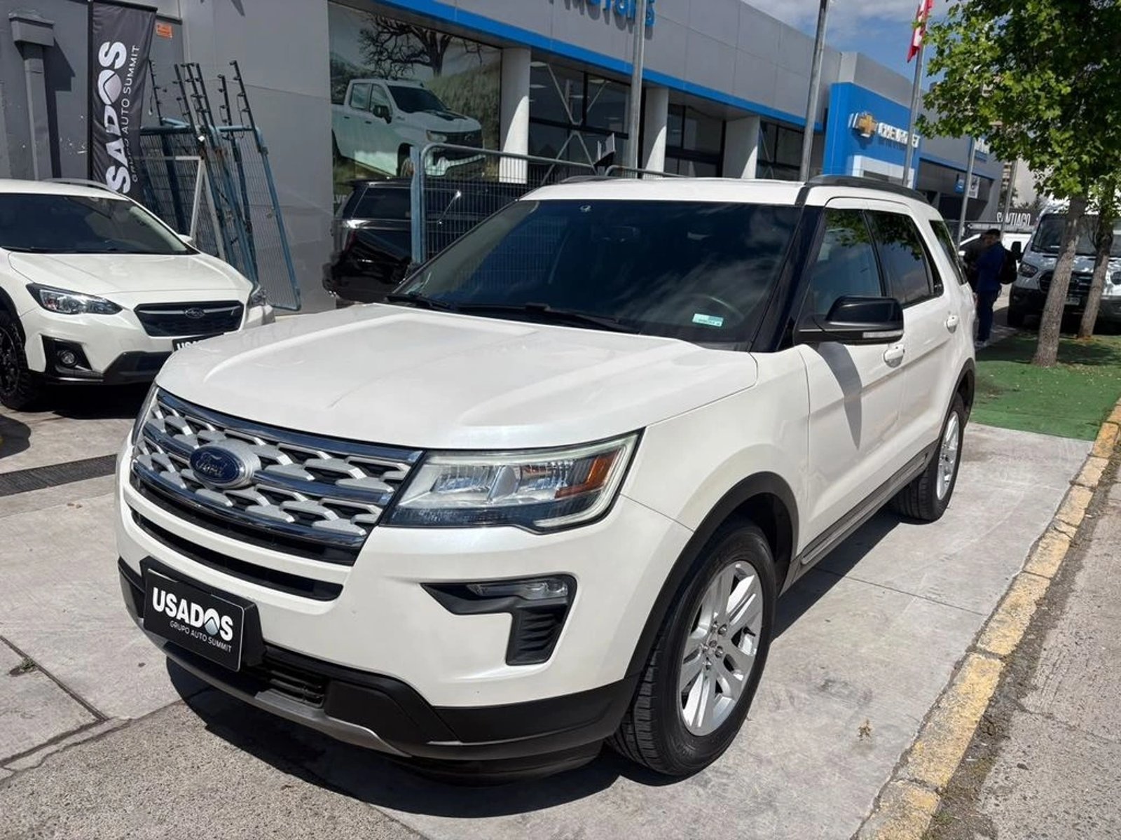Ford EXPLORER 3.5 XLT 4X2 AT 5P 2019 - Foto 2 de 12