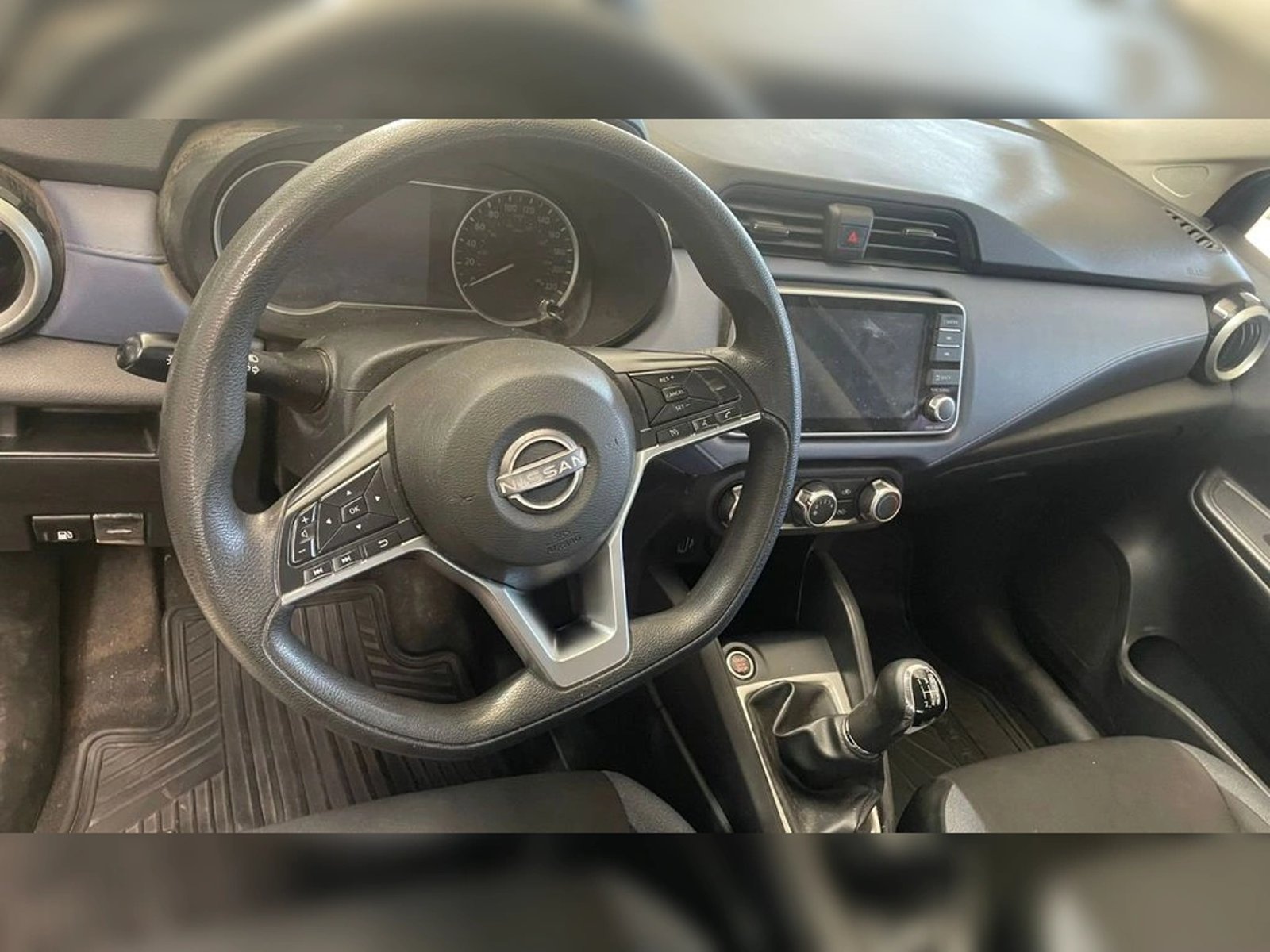 NISSAN VERSA 1.6 ADVANCE 4X2 MT 4P 2024 - Imagen 7 de 9