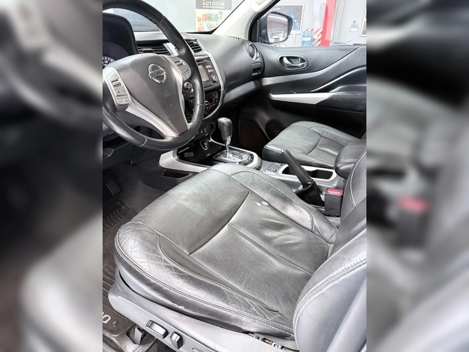 NISSAN NP300 2.3 XGEAR DIESEL 4WD DOB.CAB. AT 4P 2019 - Imagen 10 de 14