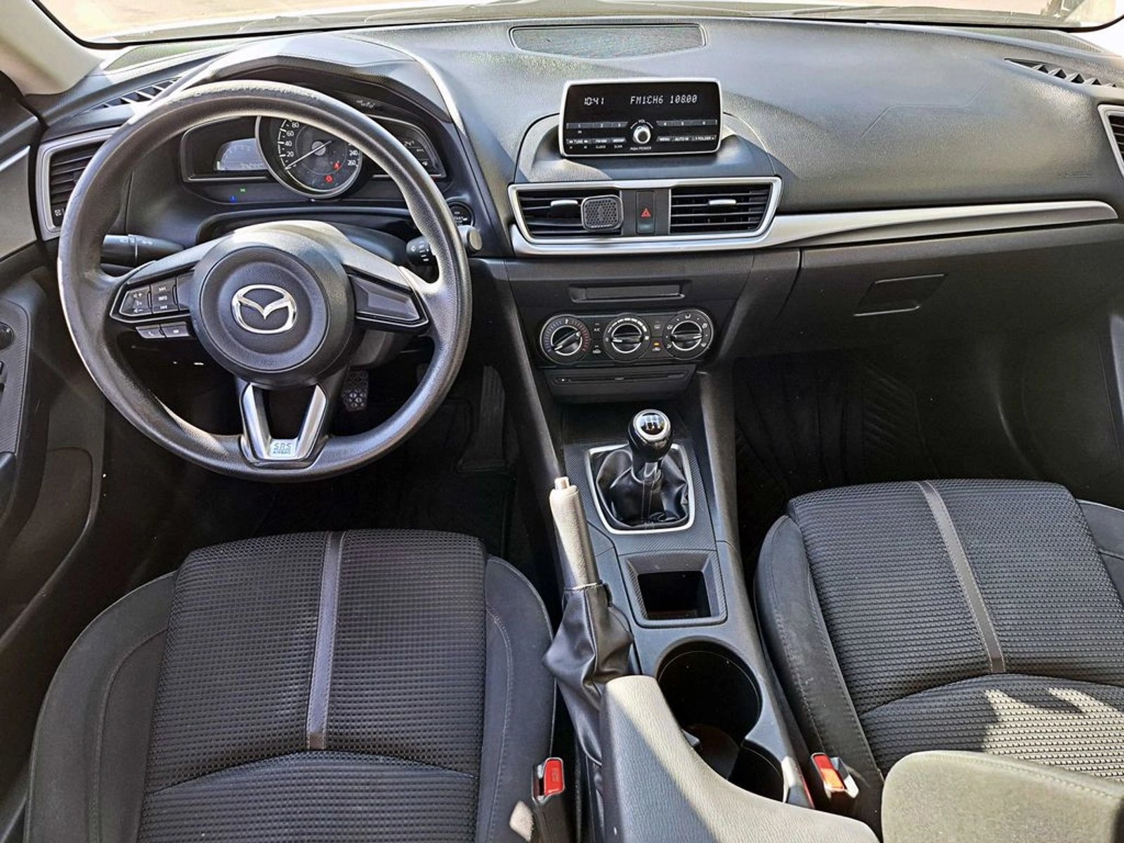MAZDA 3 SEDAN 1.6 MT 2019 - Imagen 12 de 13