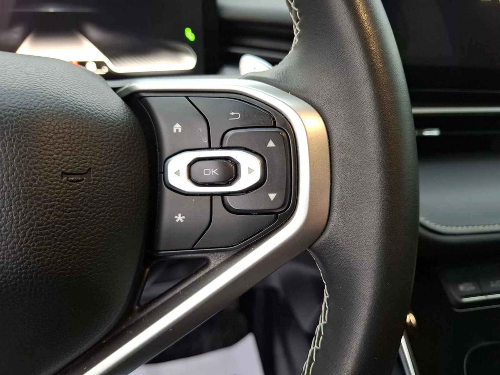 HAVAL H6 2.0 DELUXE 4X2 AT 5P 2025 - Imagen 17 de 20