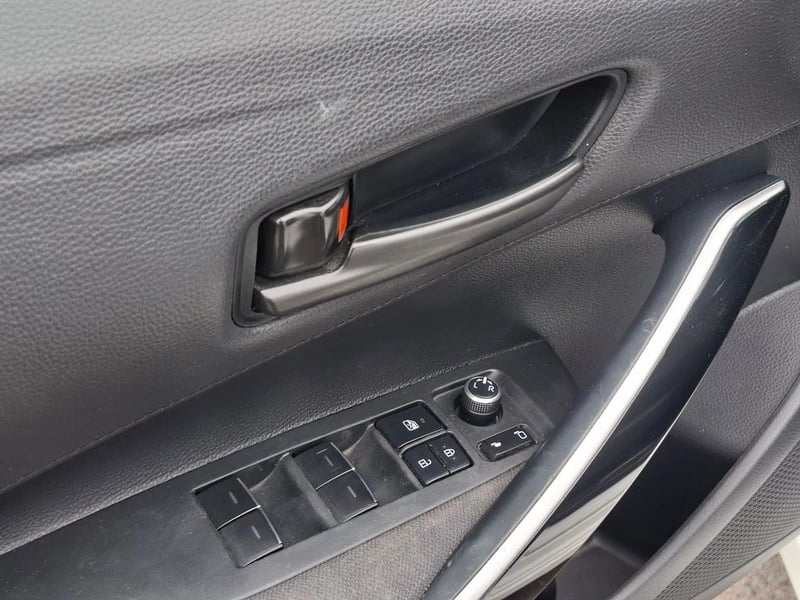 Toyota COROLLA 2.0 XEI MT 2022 - Imagen 8 de 16