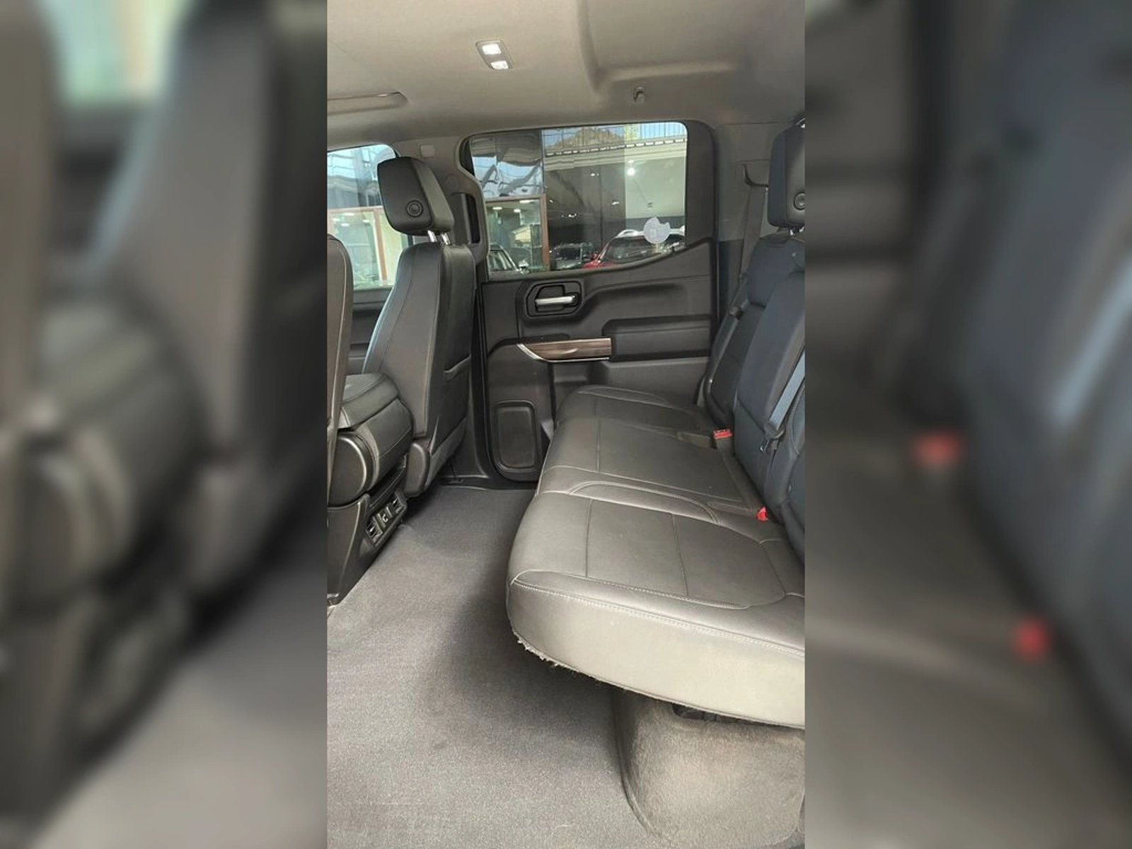 CHEVROLET SILVERADO 5.3 LT TRAILBOSS Z71 4X4 AT 4P 2022 - Imagen 13 de 14