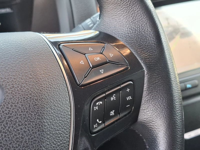 Ford EXPLORER LIMITED 2019 - Imagen 17 de 20