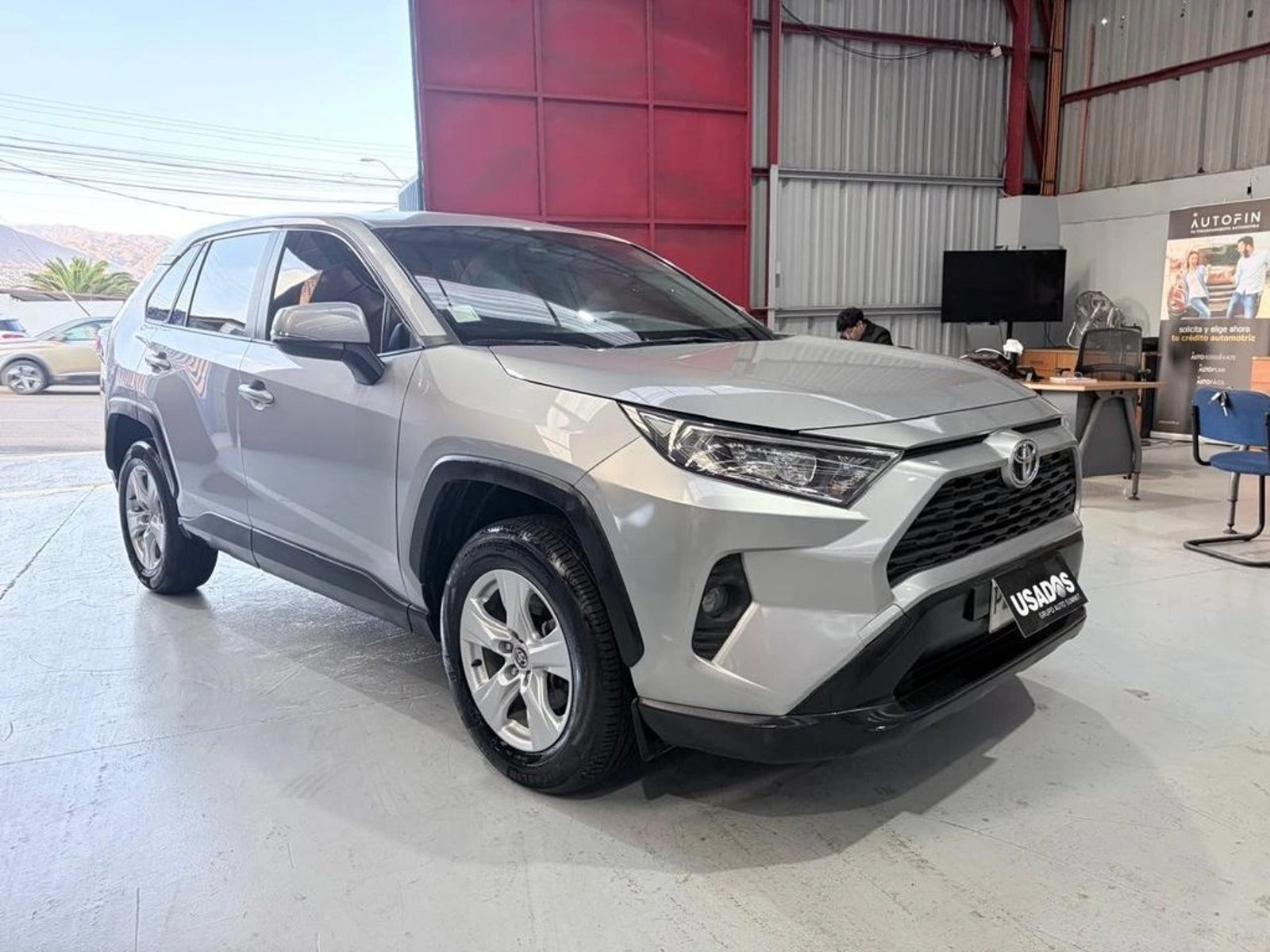 Toyota RAV4 LE 2022 - Foto 3 de 17