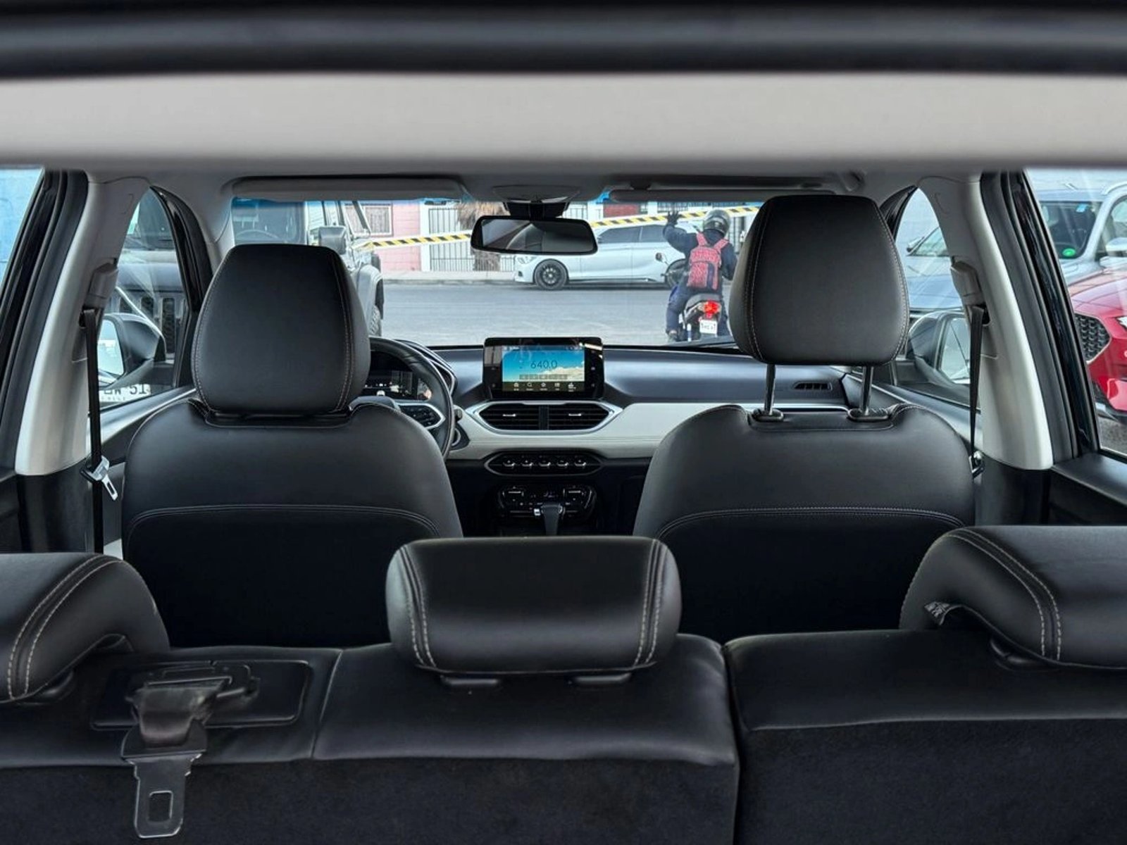 Chevrolet CAPTIVA 1.5 LT CVT AT 2022 - Imagen 15 de 17