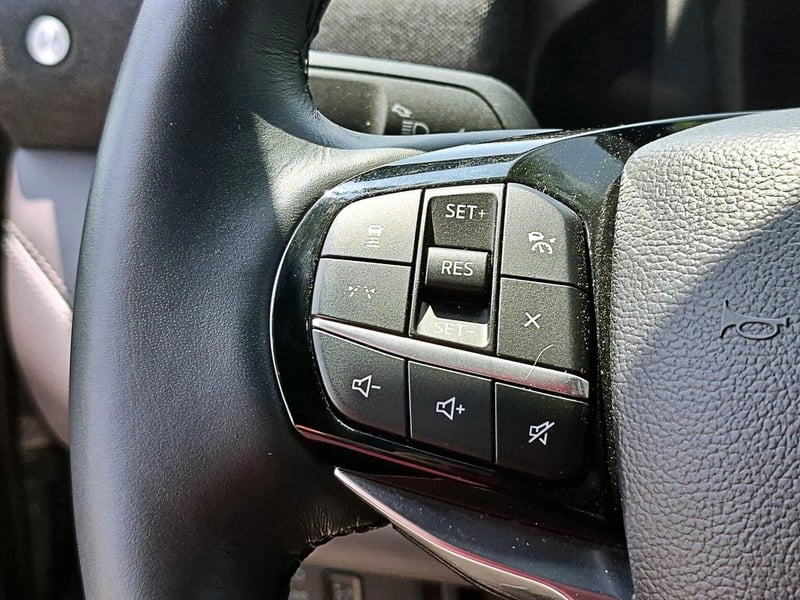 Ford EXPLORER 2.3 ECOBOOST PLATINUM 4WD AT 5P 2025 - Imagen 14 de 17