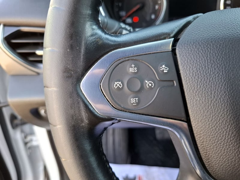 Chevrolet TRAVERSE 3.6L LT AWD AT 5P 2023 - Imagen 17 de 20