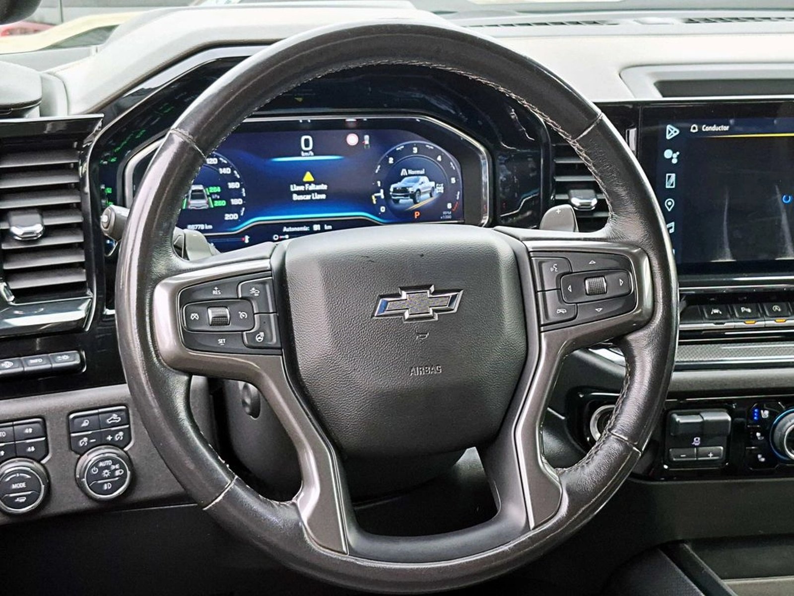 CHEVROLET SILVERADO ZR2 6.2 4X4 AT 2023 - Imagen 15 de 20