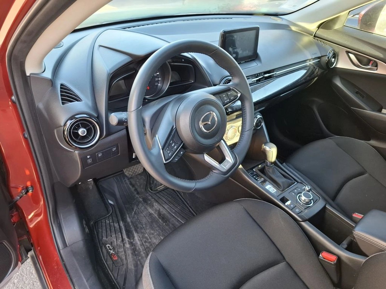Mazda CX-3 2.0 CORE MT 2025 - Imagen 12 de 20