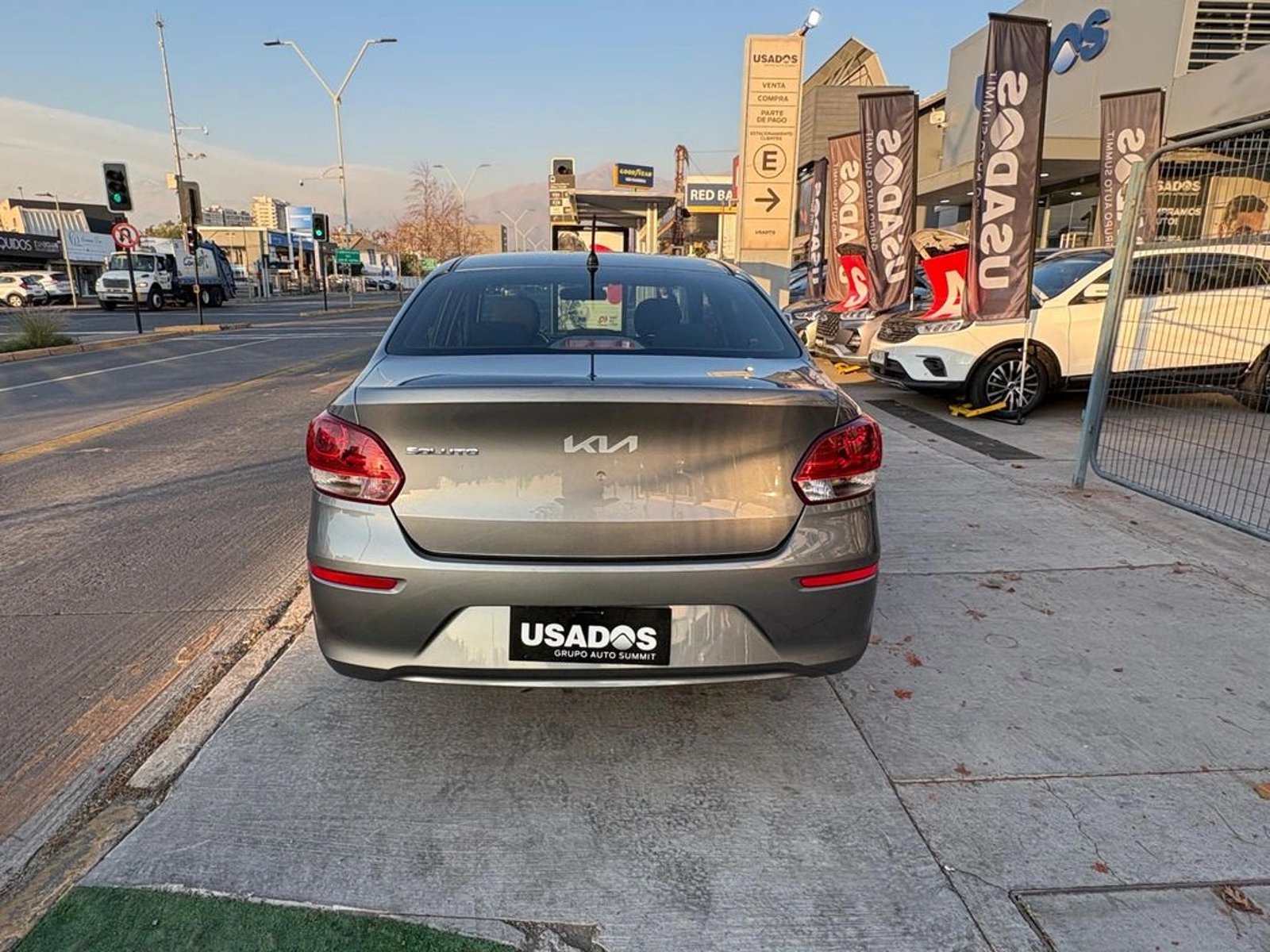 Kia SOLUTO LX 1.4 2023 - Imagen 5 de 10