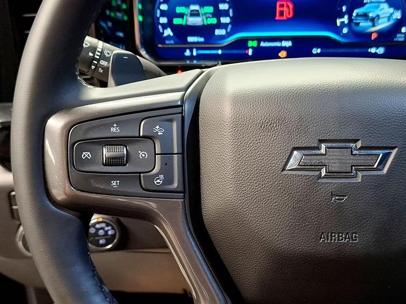 Chevrolet SILVERADO 6.2 ZR2 R 4X4 AT 4P 2026 - Imagen 12 de 20