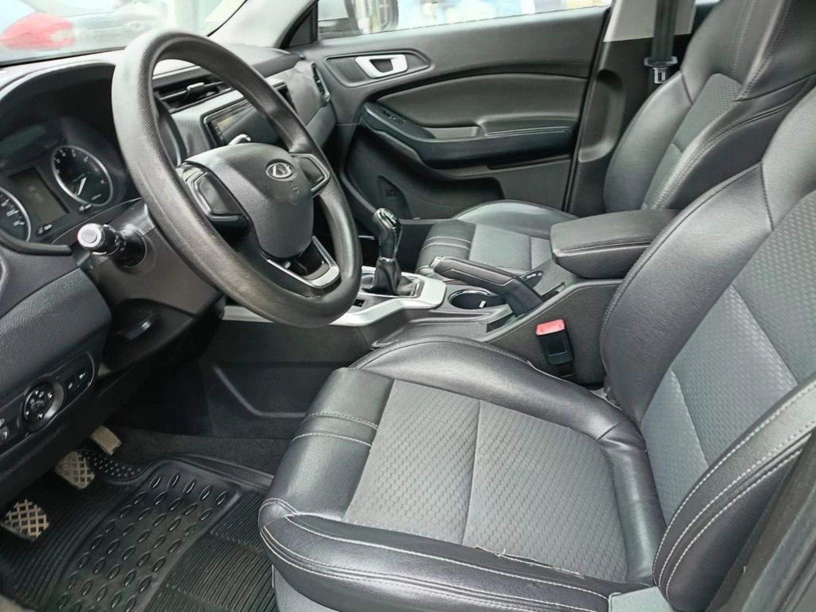 CHERY TIGGO 3 15 GL MT 2020 - Imagen 6 de 8