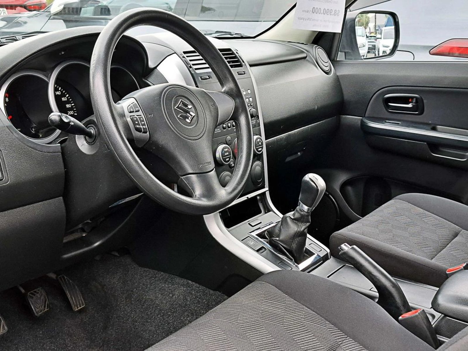 SUZUKI GRAND VITARA 1.6 GLX SPORT MT 4X4 2016 - Imagen 8 de 15