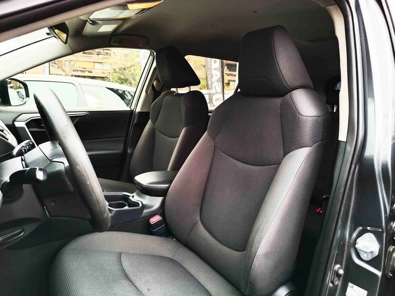 Toyota RAV4 2.0 LE AUT 2021 - Imagen 17 de 20