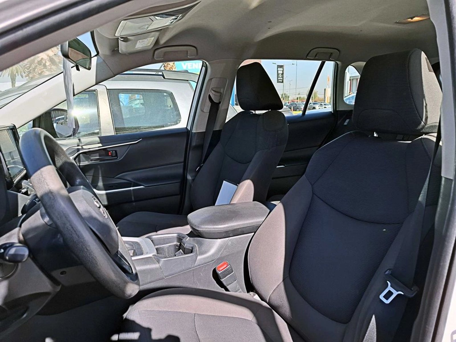 TOYOTA RAV4 LE 2.0 4X2 AT 5P 2021 - Imagen 11 de 20