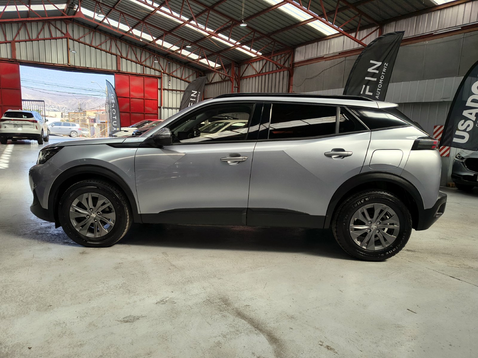 Peugeot 2008 BLUEHDI 100 TM 1.5 C/CADENA 2021 - Foto 5 de 19