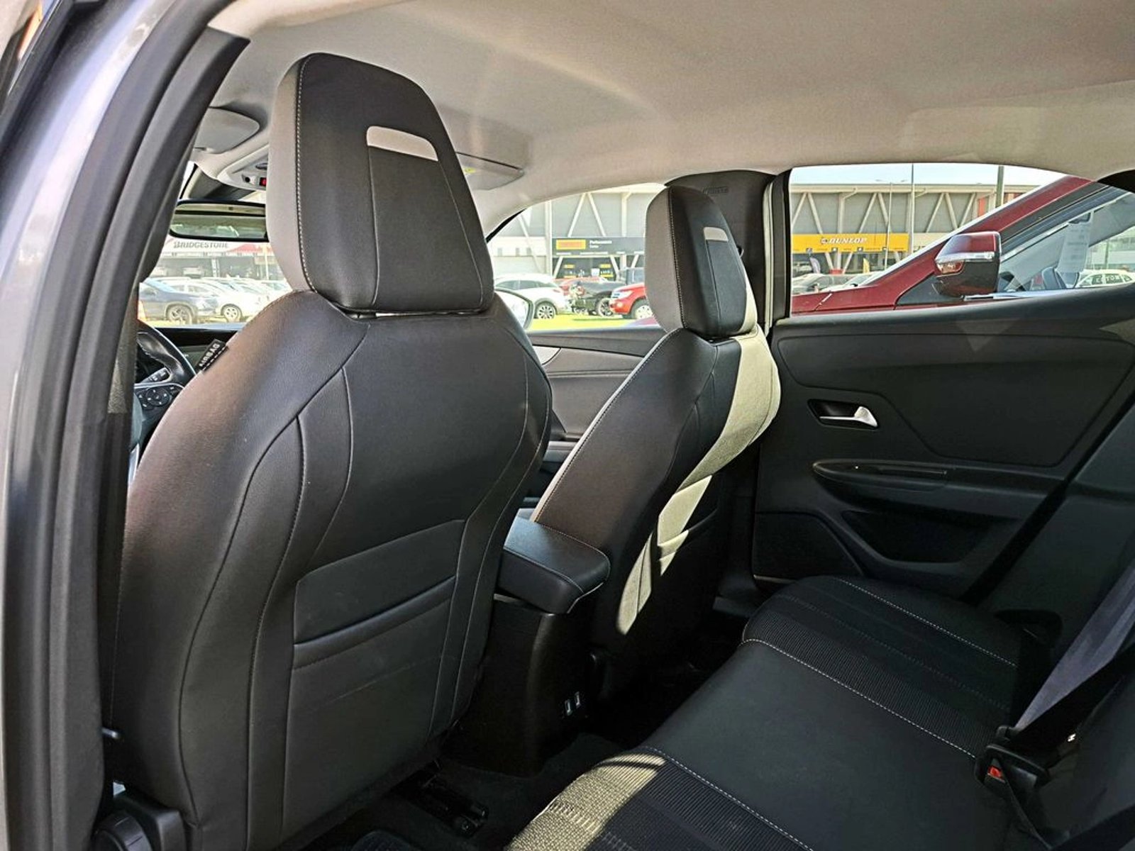 Opel MOKKA 1.2 4X2 MT6 5P 2022 - Imagen 12 de 17