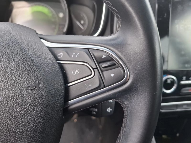 Renault KOLEOS 2.5 ZEN 2WD AT 5P 2023 - Imagen 14 de 20