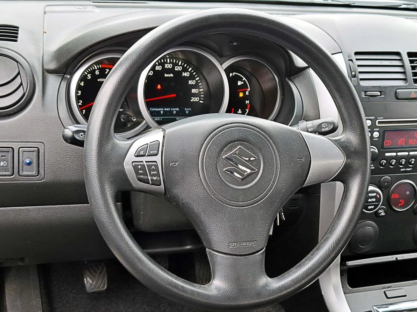 SUZUKI GRAND VITARA 1.6 GLX SPORT MT 4X4 2016 - Imagen 10 de 15