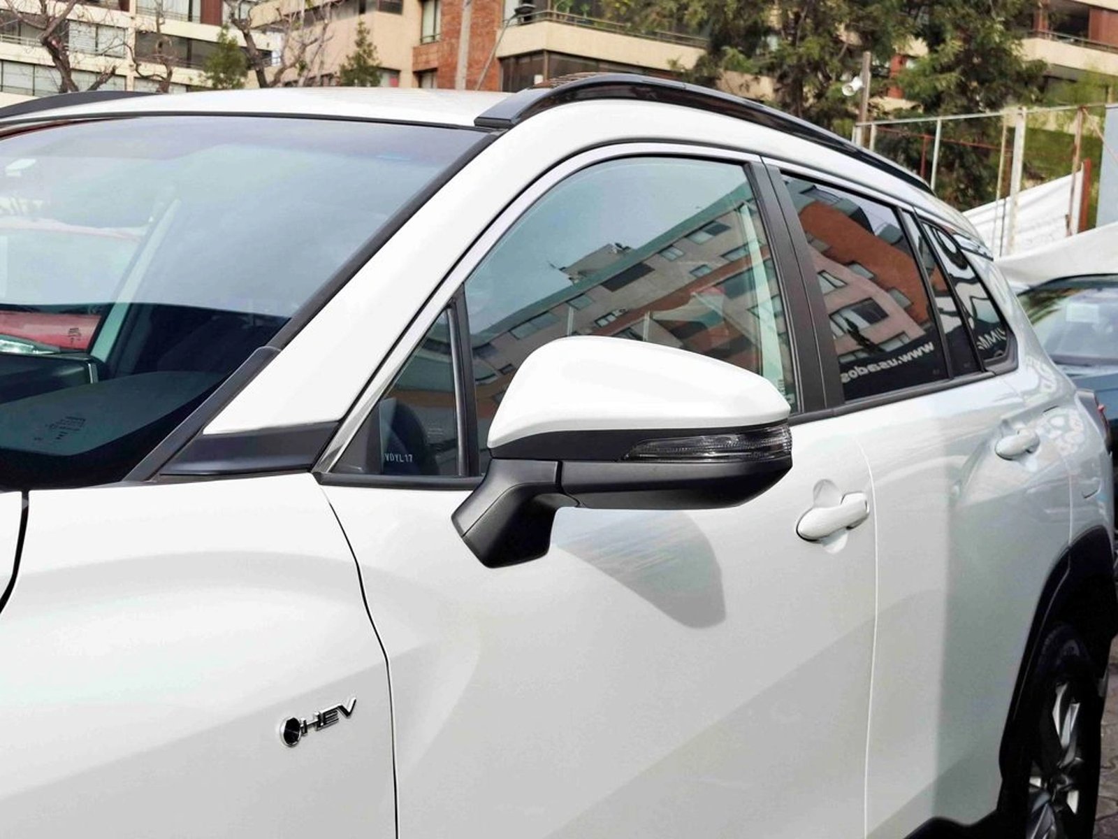 Toyota COROLLA CROSS 1.8 XEI HYBRID 4X2 CVT AT 5P 2025 - Foto 4 de 20