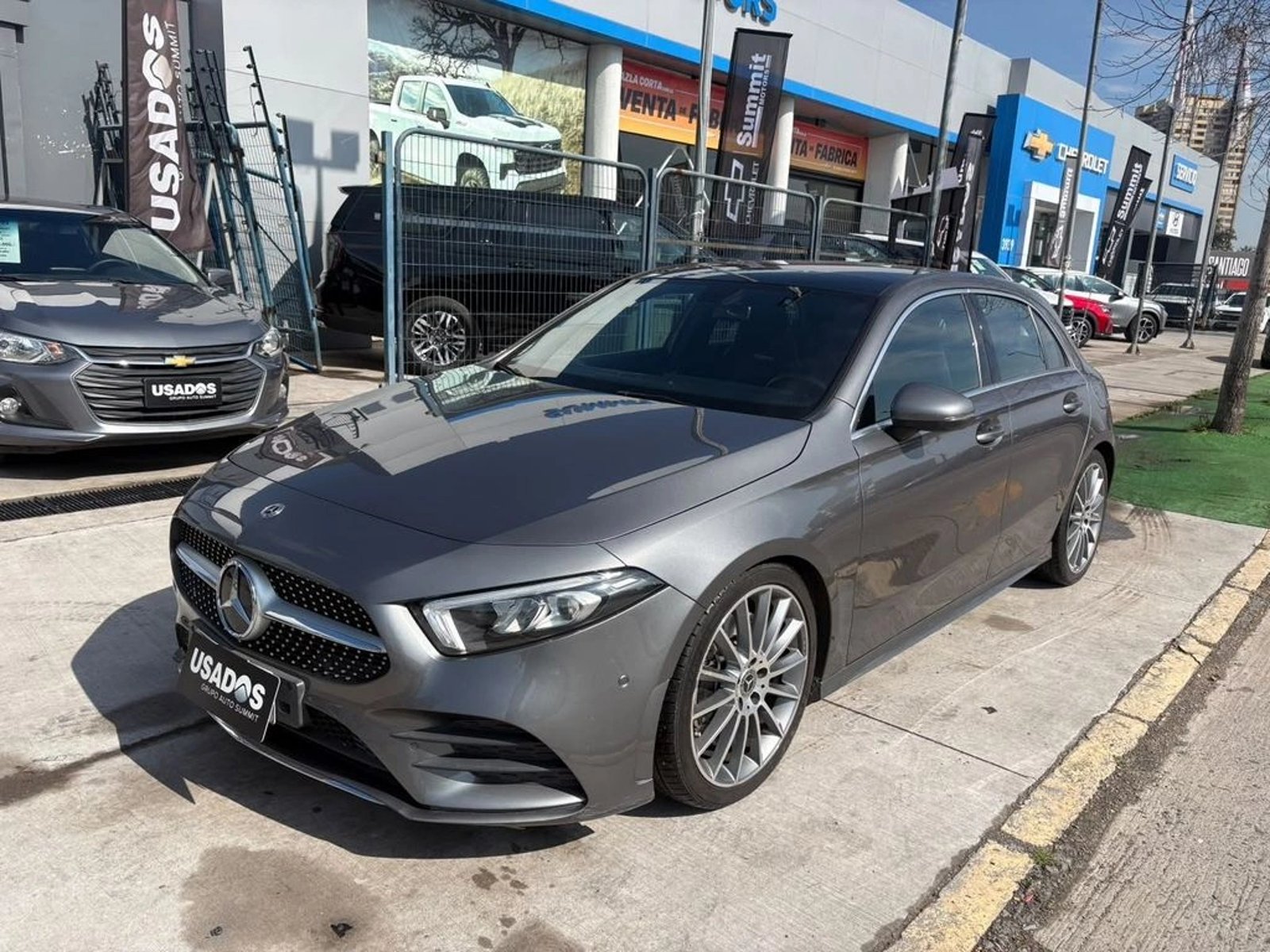 Mercedes-Benz A 250 2.0 SPORT 4X2 AT 5P 2019 - Foto 2 de 11