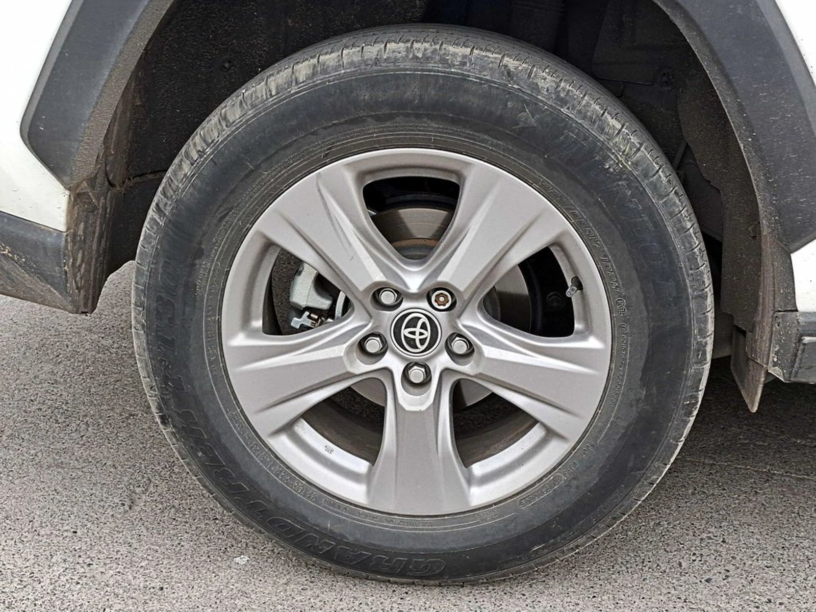Toyota RAV4 2.0 LE 4X2 CVT AT 5P 2022 - Imagen 4 de 16
