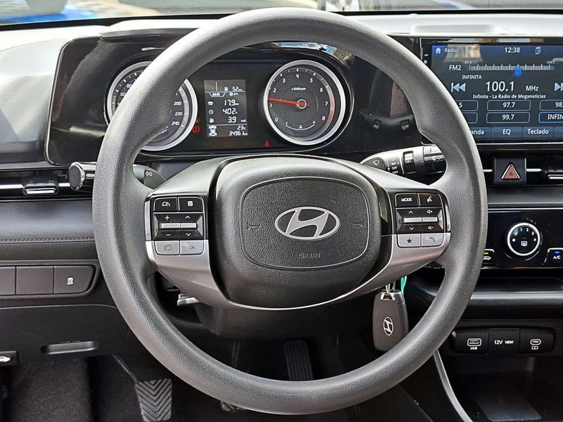 Hyundai ACCENT 1.5 BN7I DESIGN MT 2024 - Imagen 12 de 18