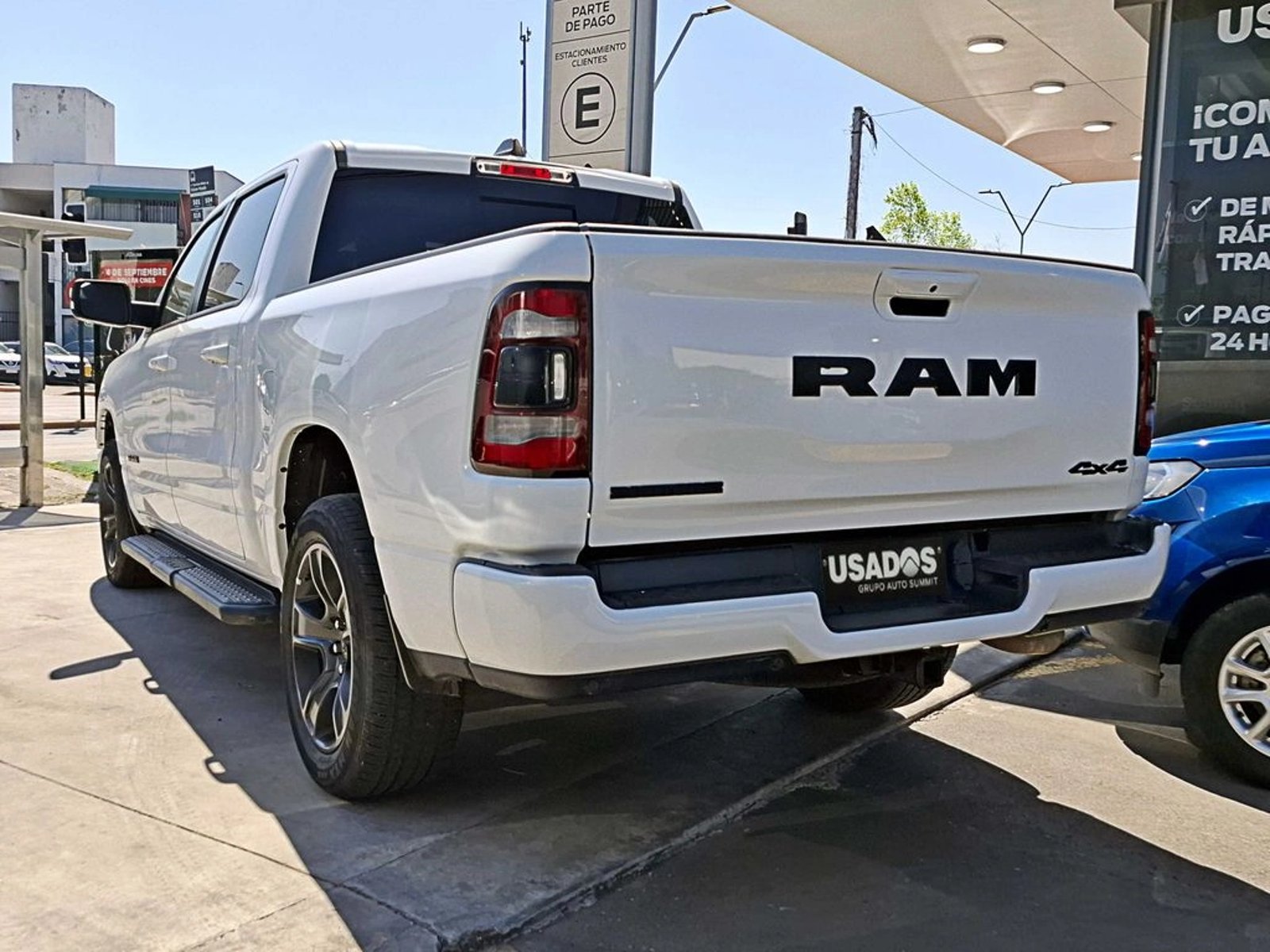 RAM 1500 3.6 BIG HORN 4X4 CREW CAB E-TORQUE AT 4P 2023 - Foto 5 de 18