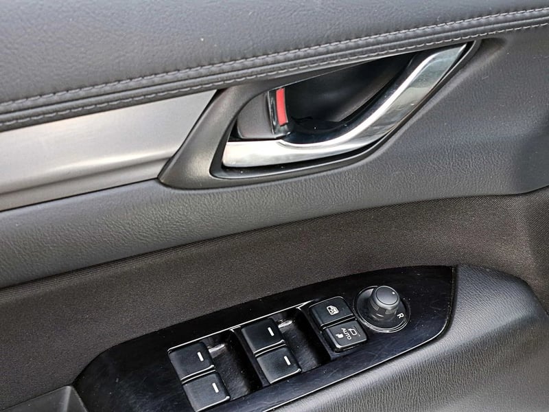 Mazda CX-5 2.0 AT 4X2 2022 - Imagen 9 de 18