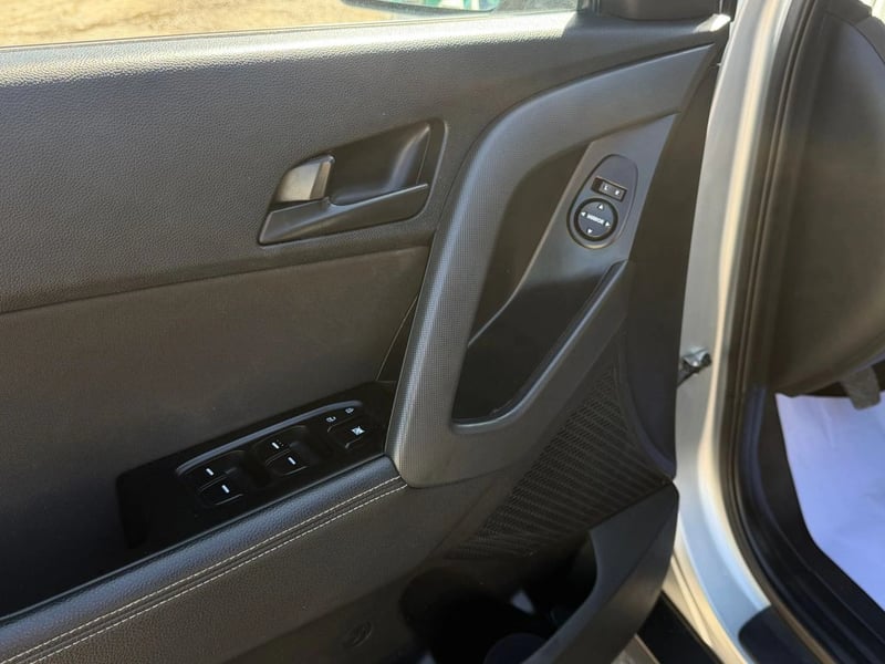 Hyundai CRETA 1.5 VALUE MT 2021 - Imagen 8 de 15