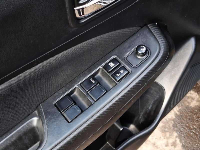 Suzuki SWIFT 1.2 2021 - Imagen 11 de 20