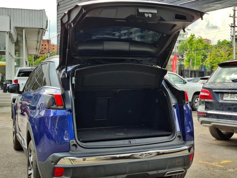 Peugeot 3008 1.5 GT-LINE BLUEHDI 4X2 130 EAT8 5P 2020 - Imagen 9 de 20