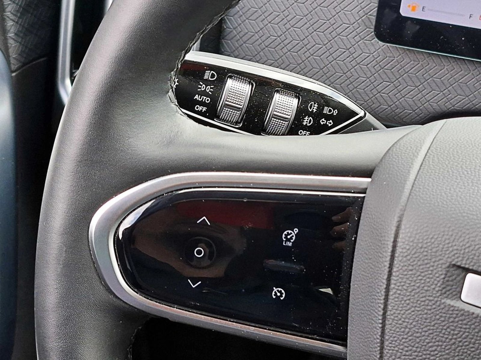 Jaecoo 7 1.6 T ELEMENTAL AT 2025 - Imagen 9 de 12