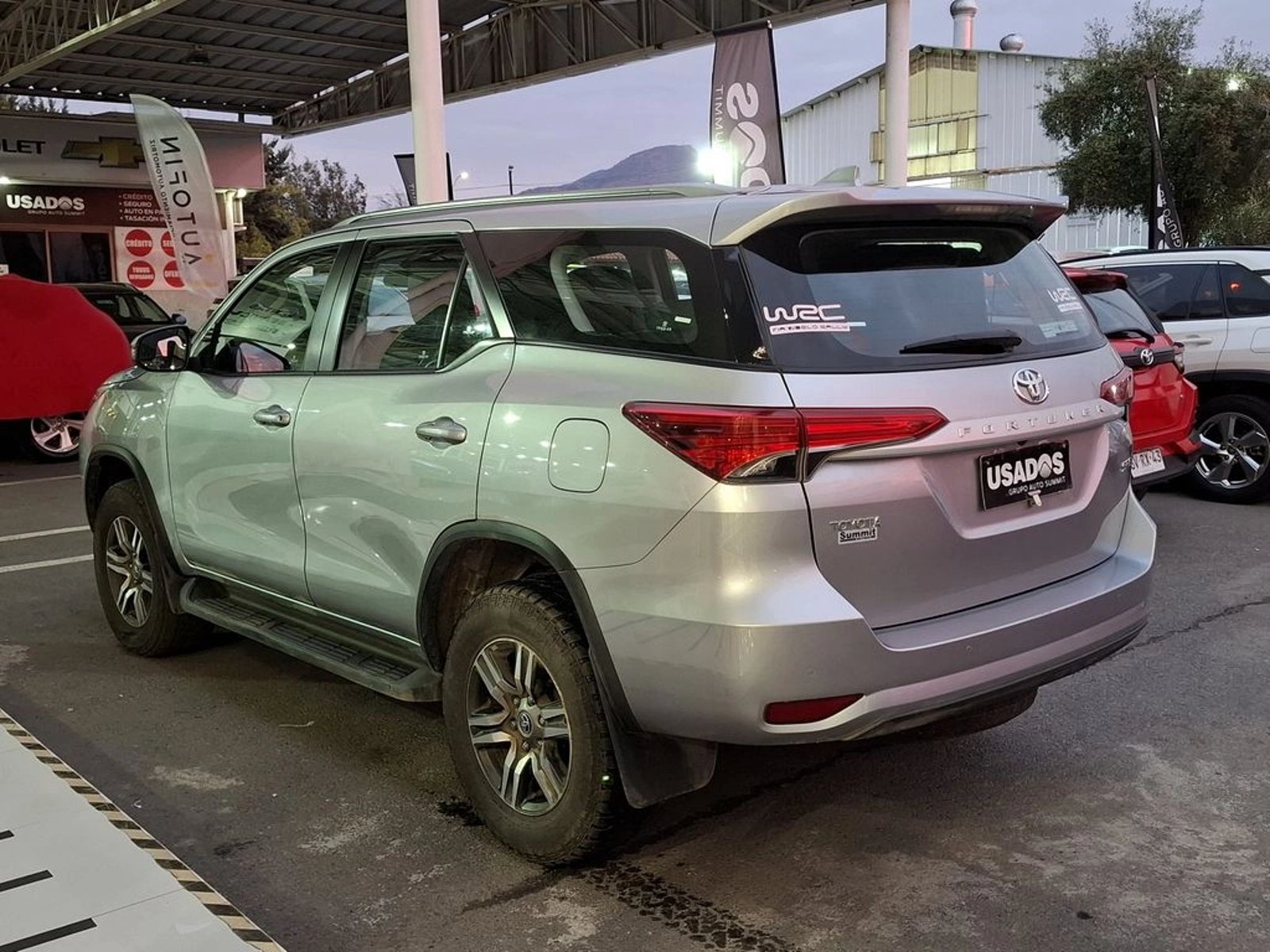 TOYOTA FORTUNER 2.8 SR5 TDI MT 4X4 DIESEL 2024 - Imagen 9 de 20
