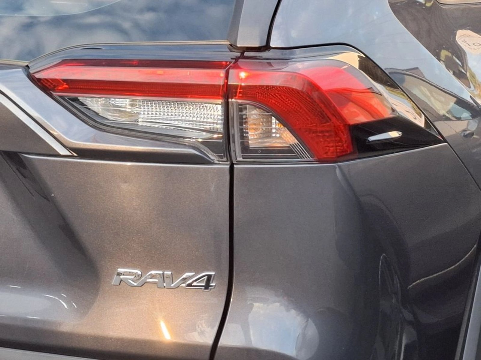 Toyota RAV4 2.0 LE MT 2022 - Imagen 10 de 20