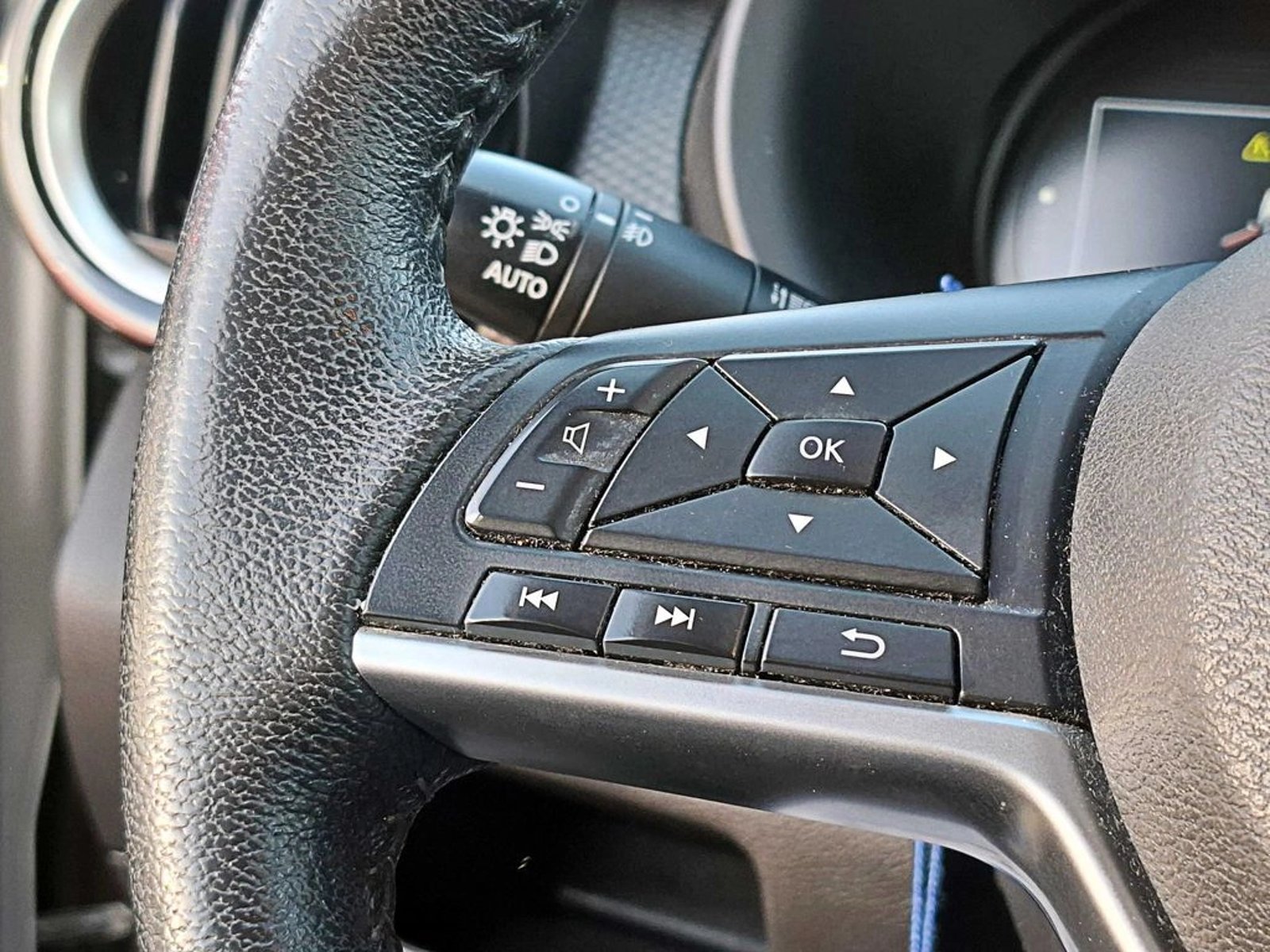 Nissan KICKS 1.6 ADVANCE AT 5P 2022 - Imagen 14 de 18