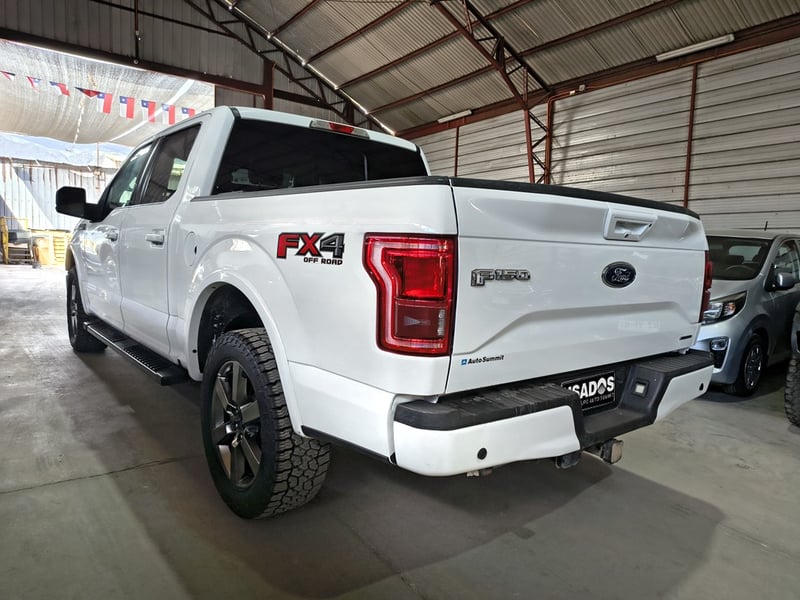 Ford F-150 5.0 LARIAT 2017 - Imagen 4 de 20