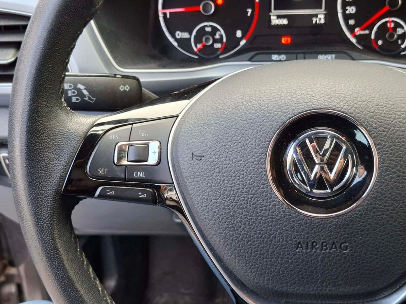 Volkswagen T-CROSS 1.6 MSI COMFORTLINE 4X2 MT5 5P 2021 - Imagen 18 de 20