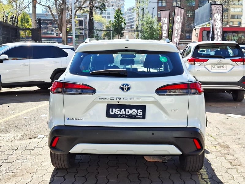 Toyota COROLLA CROSS 1.8 SEG HYBRID 4X2 CVT AT 5P 2022 - Imagen 7 de 20