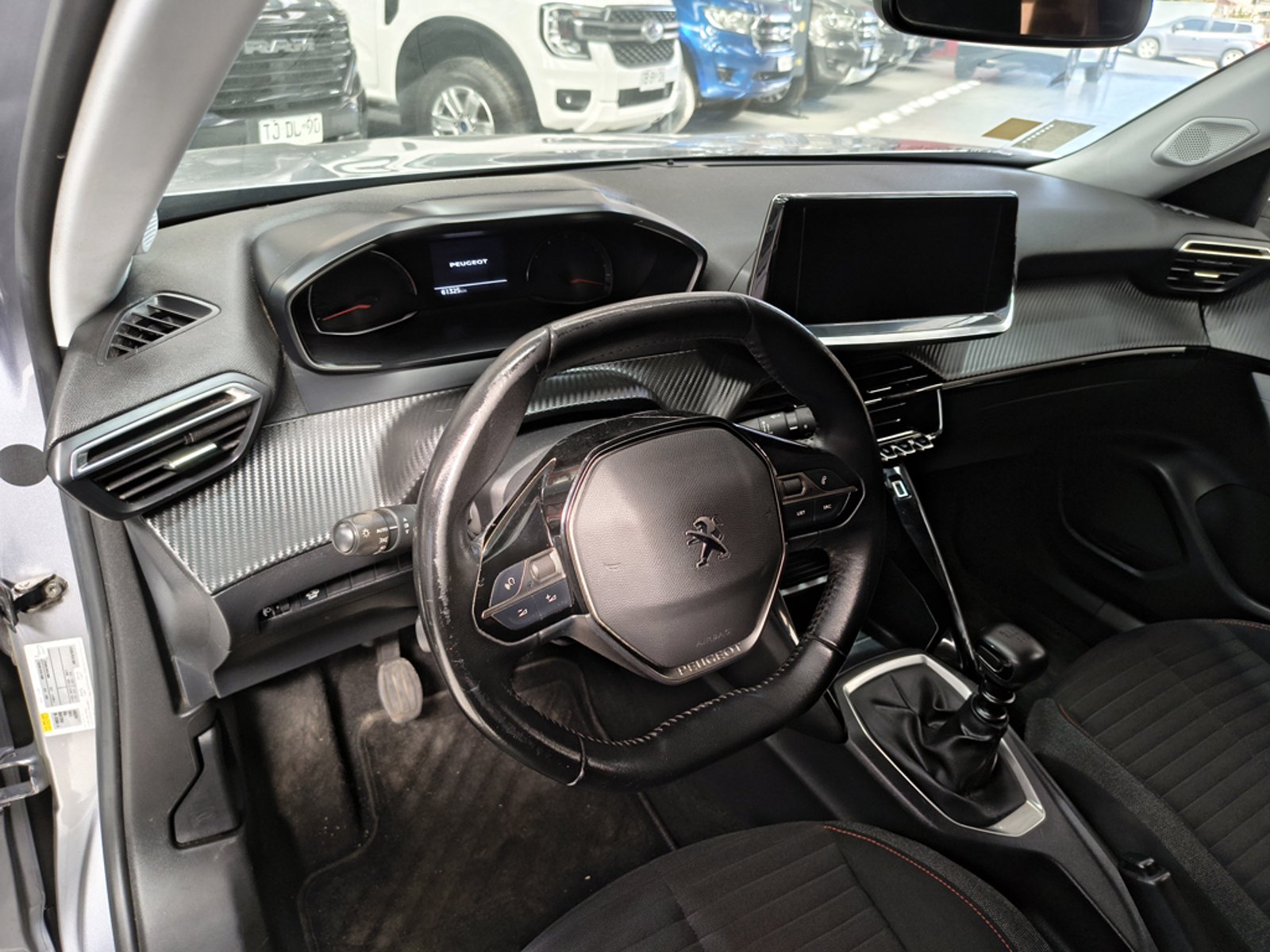 PEUGEOT 2008 BLUEHDI 100 TM 1.5 C/CADENA 2021 - Imagen 12 de 19
