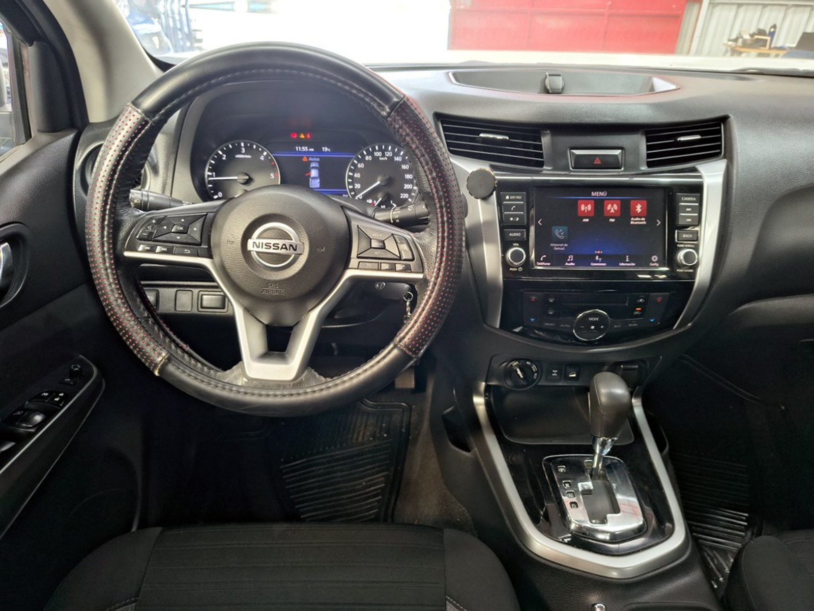 Nissan NAVARA 2.3 XE 4X4 2021 - Imagen 16 de 20