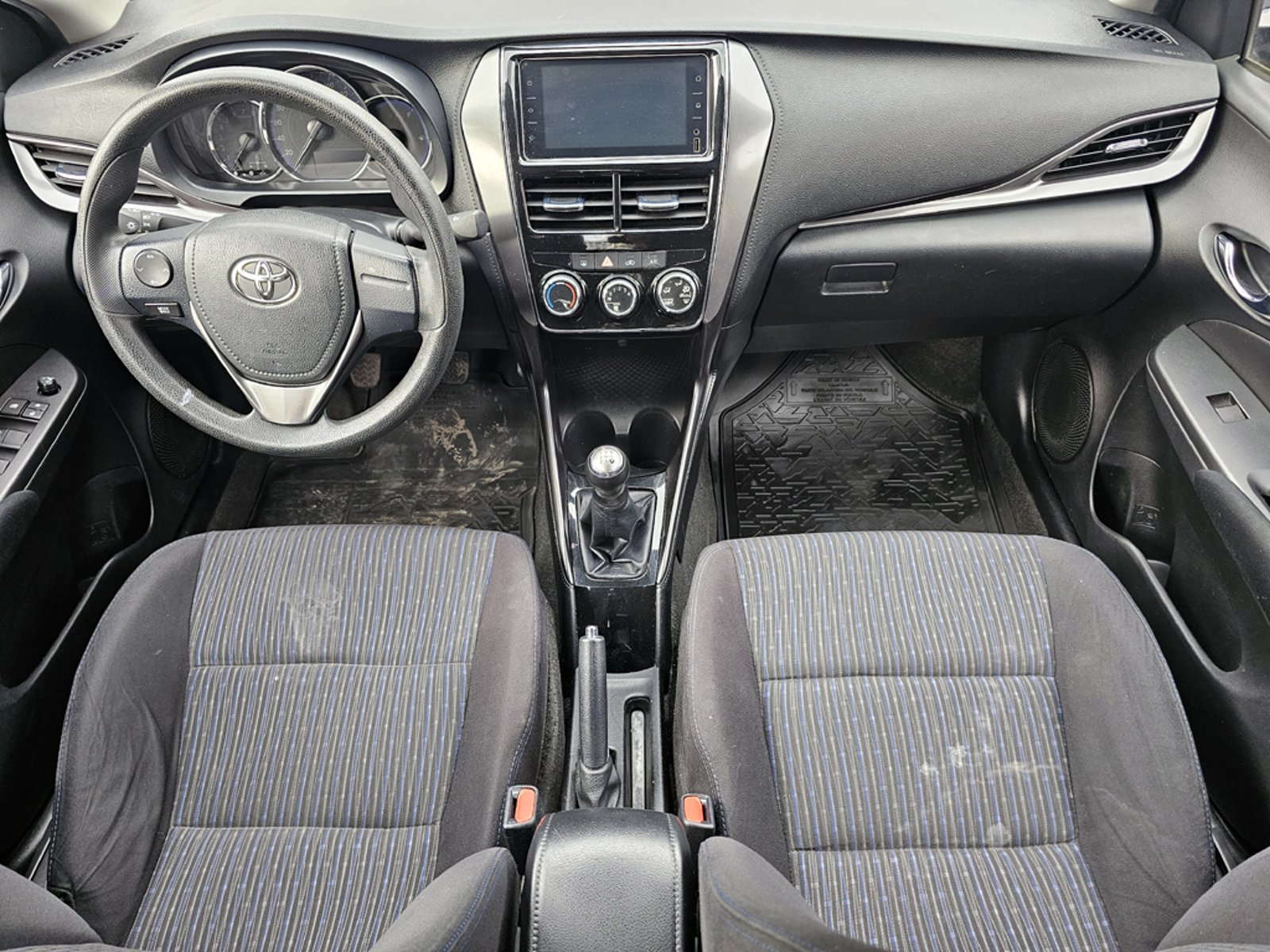 Toyota YARIS SEDAN 1.5 GLI C 4X2 MT 4P 2022 - Imagen 19 de 20